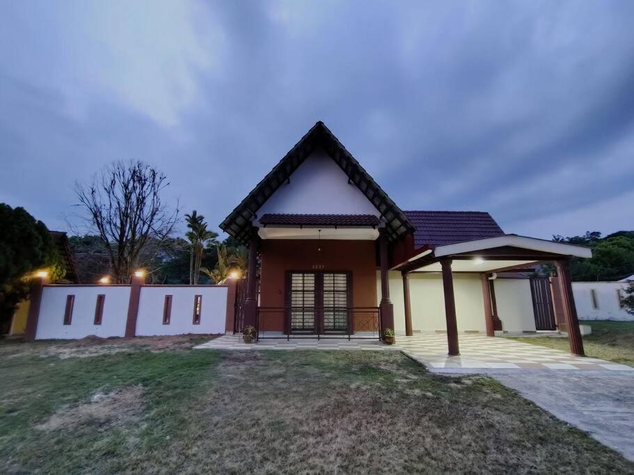 Auro-Villa 1237 With Private Zen Pool ألور غاجا المظهر الخارجي الصورة